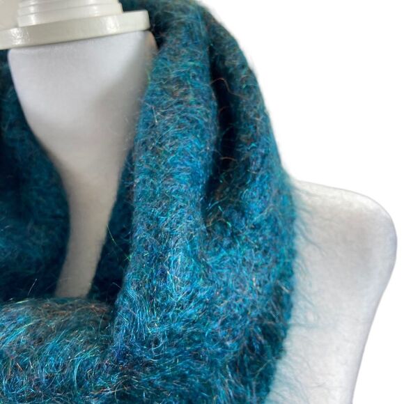 Woof Designs Brand Mohair and‎ Wool Tube Scarf or Hand Warmer Dark Turquoise - Picture 4 of 9